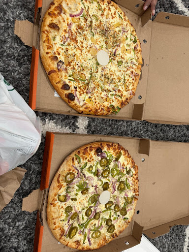 Photo of Pizza Pizza - 35 Dundas St W, Trenton, ON K8V 3N9